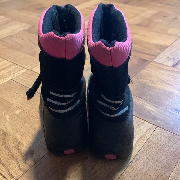 Totes Girls size 13 snow boots - Picture 3 of 5